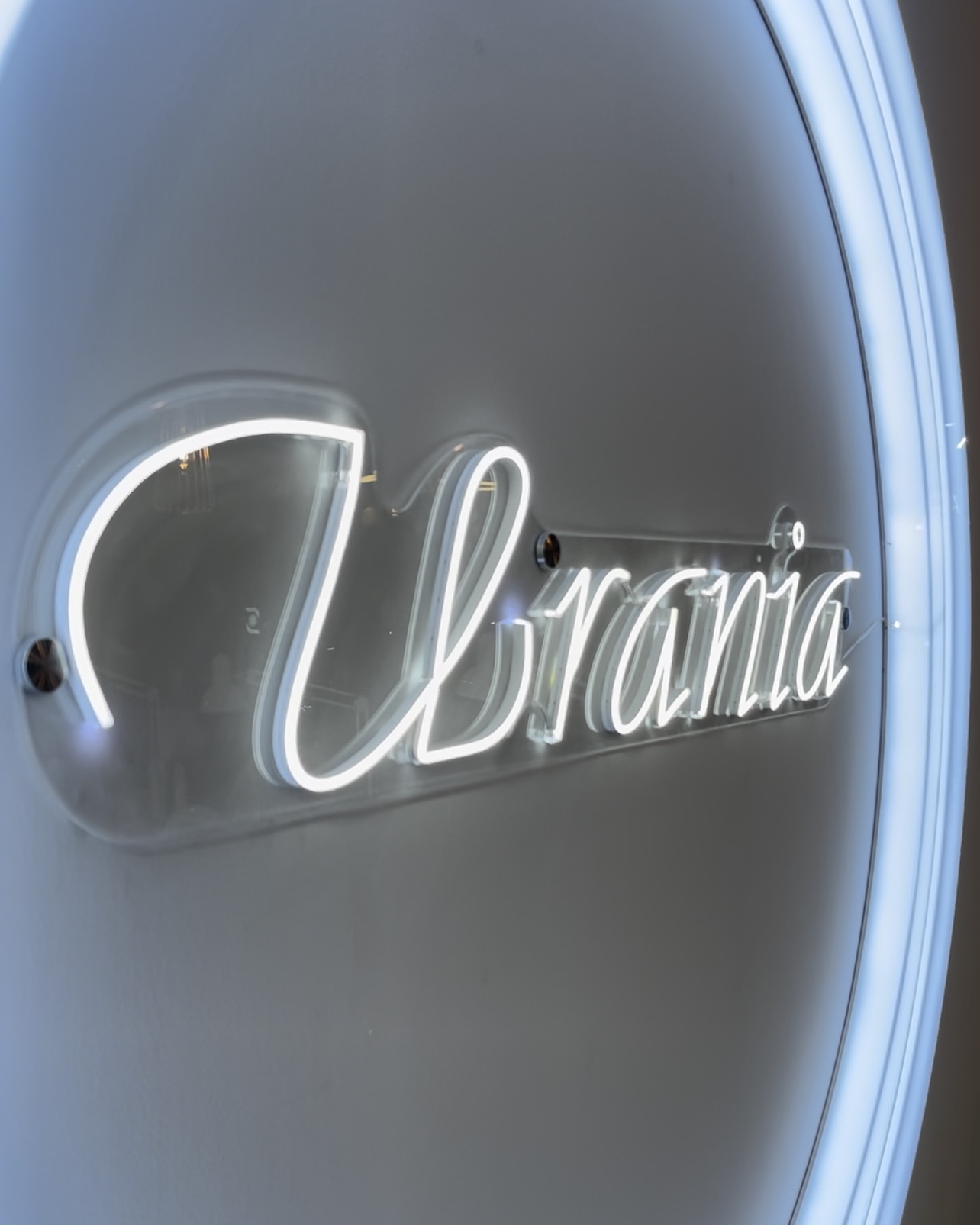 Salón Urania en La Reina