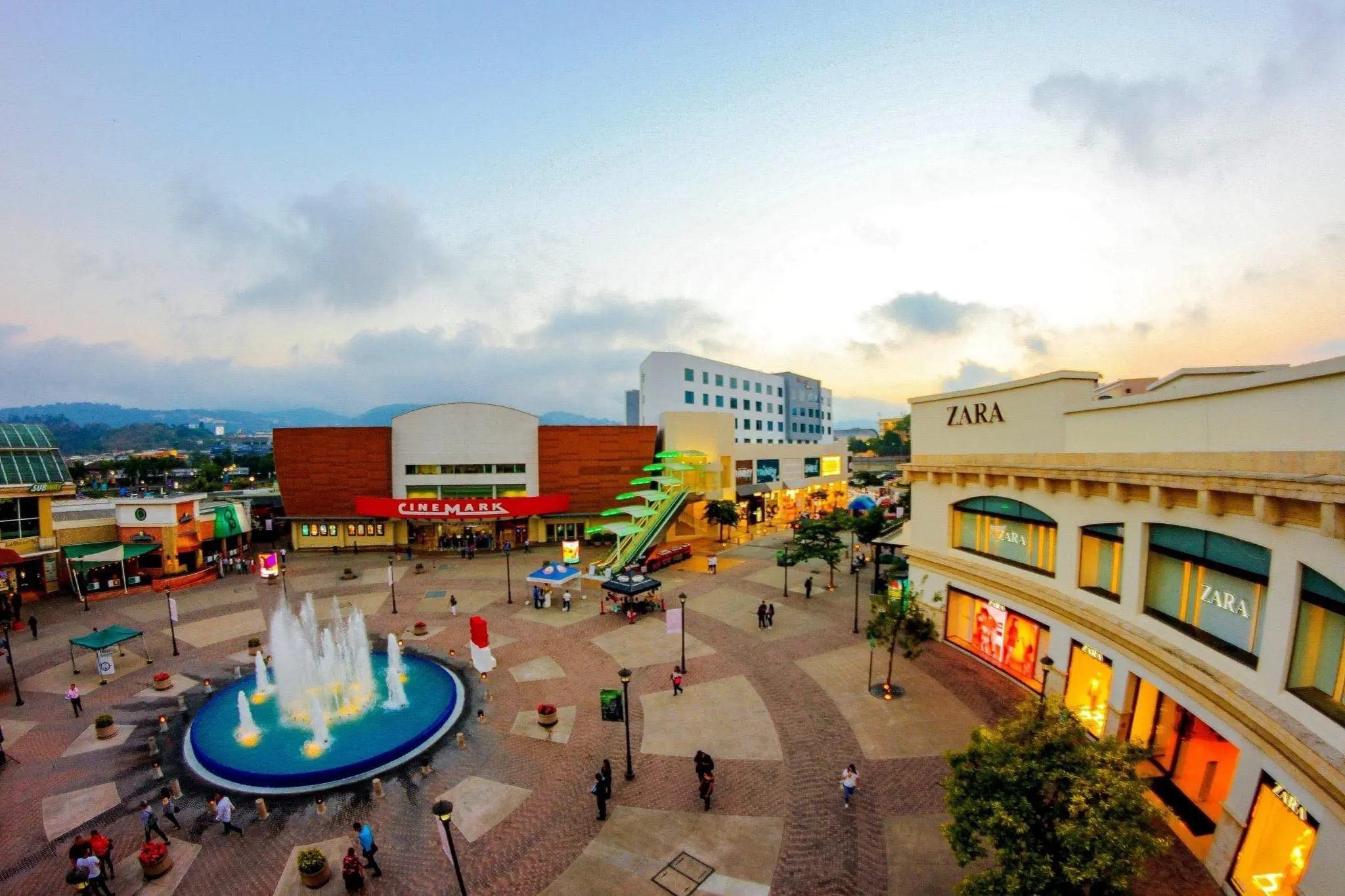 La Gran Via San Salvador Mall