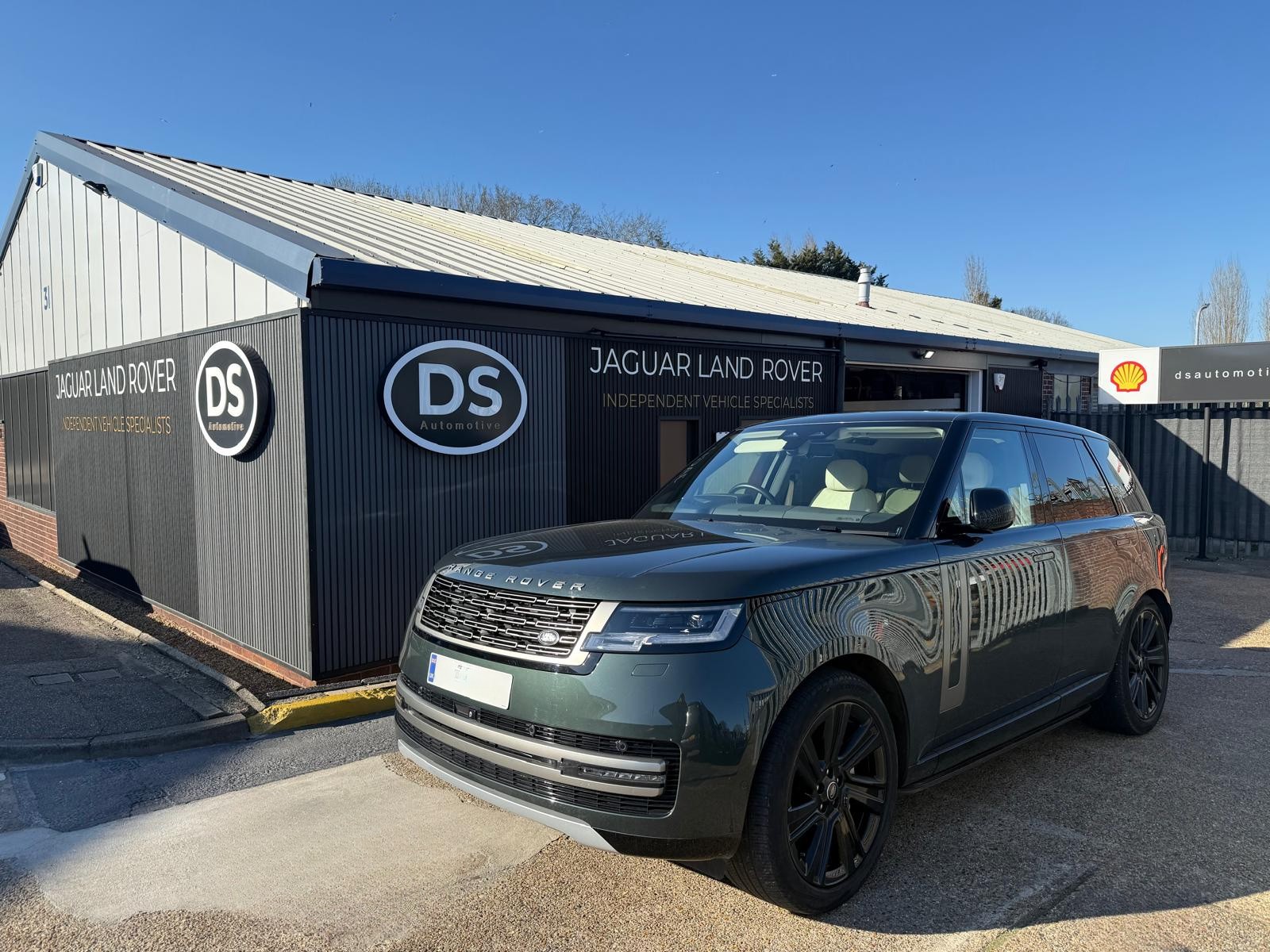 Jaguar & Land Rover Specialists in Leigh-on-Sea | DS Automotive